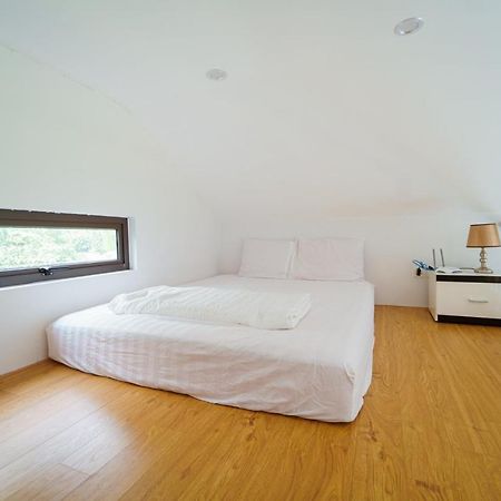 Dream Villas Thach That Venuestay Ханой Екстер'єр фото